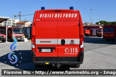 Fiat Ducato X290
Vigili del Fuoco
Comando Provinciale di Rimini
C.R.A. Contrasto Rischio Acquatico
Allestimento Fortini
VF 31367
Parole chiave: Fiat Ducato_X290 VF31367