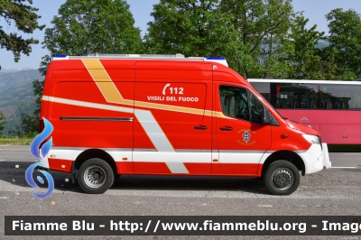 Mercedes-Benz Sprinter 4x4 IV serie
Vigili del Fuoco
Unione Distrettuale di Fiemme
Corpo Volontario di Cavalese (TN)
Allestimento Divitec 
VF 8V8 TN
Parole chiave: Mercedes-Benz Sprinter_4x4_IVserie VF8V8TN