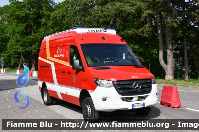 Mercedes-Benz Sprinter 4x4 IV serie
Vigili del Fuoco
Unione Distrettuale di Fiemme
Corpo Volontario di Cavalese (TN)
Allestimento Divitec 
VF 8V8 TN
Parole chiave: Mercedes-Benz Sprinter_4x4_IVserie VF8V8TN