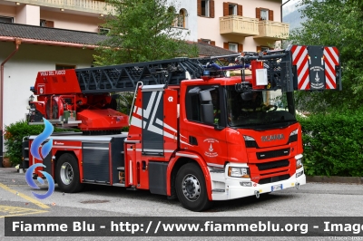 Scania P320
Vigili del Fuoco
Unione Distrettuale di Fassa
Assegnata al corpo di Pozza di Fassa (TN)
Allestimento Rosenbauer
VF 4W5 TN
Parole chiave: Scania P320 VF4W5TN