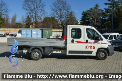 Fiat Ducato X250
Vigili del Fuoco
Comando Provinciale di Forli Cesena
G.O.S. (Gruppo Operativo Speciale)
VF 26973
Parole chiave: Fiat Ducato_X250 