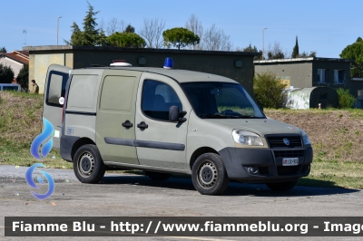 Fiat Doblò II serie
Carabinieri
Polizia Militare presso il 15° Stormo di Cervia 
AM CK 955
Parole chiave: Fiat Doblò_IIserie AMCK955