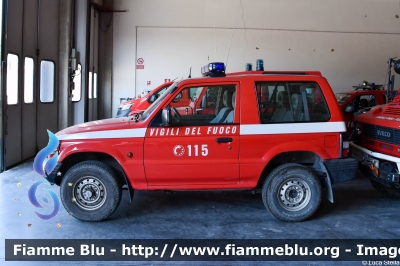 Mitsubishi Pajero Swb II serie
Vigili del Fuoco
Comando Provinciale di Ravenna
VF 20875
Parole chiave: Mitsubishi Pajero_Swb_IIserie VF20875