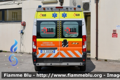 Fiat Ducato X290
118 Romagna Soccorso
Azienda USL della Romagna
Ambito Territoriale di Ravenna
Allestimento Orion
"RA 33"
Parole chiave: Fiat Ducato_X290 Ambulanza