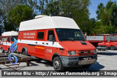 Iveco Daily II Serie
Vigili del Fuoco
Comando Provinciale di Ravenna
Nucleo Soccorso Subacqueo Acquatico
VF 20887
Parole chiave: Iveco Daily_IISerie VF20887