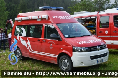 Volkswagen Transporter T5 restyle
Vigili del Fuoco
Unione distrettuale di Fassa
Corpo Volontario di Soraga (TN)
Allestimento Brandschutz
VF 7K1 TN
Parole chiave: Volkswagen Transporter_T5restyle VF7K1TN