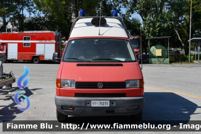 Volkswagen Transporter T4
Vigili del Fuoco
Comando Provinciale di Ravenna
Nucleo Soccorso Subacqueo Acquatico
VF 21271
Parole chiave: Volkswagen Transporter_T4 VF21271