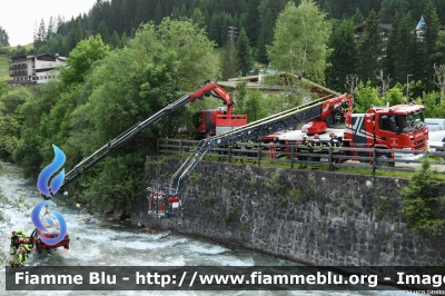 Scania P320
Vigili del Fuoco
Unione Distrettuale di Fassa
Assegnata al corpo di Pozza di Fassa (TN)
Allestimento Rosenbauer
VF 4W5 TN
Parole chiave: Scania P320 VF4W5TN