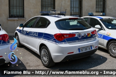 Alfa Romeo Nuova Giulietta Restyle
Polizia Locale Ravenna
RAVENNA 24
POLIZIA LOCALE YA 400 AL
Parole chiave: Alfa-Romeo Nuova_Giulietta_Restyle POLIZIALOCALEYA400AL