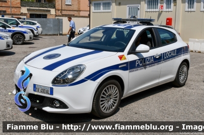 Alfa Romeo Nuova Giulietta Restyle
Polizia Locale Ravenna
RAVENNA 24
POLIZIA LOCALE YA 400 AL
Parole chiave: Alfa-Romeo Nuova_Giulietta_Restyle POLIZIALOCALEYA400AL