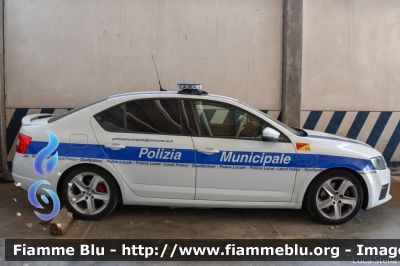 Skoda Octavia IV serie
Polizia Locale Ravenna
Nucleo Pronto Intervento
RAVENNA 05
POLIZIA LOCALE YA 545 AN
Parole chiave: Skoda Octavia_IVserie POLIZIALOCALEYA545AN 