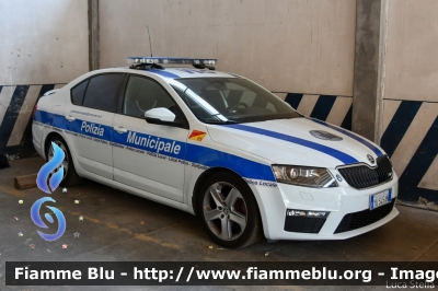 Skoda Octavia IV serie
Polizia Locale Ravenna
Nucleo Pronto Intervento
RAVENNA 05
POLIZIA LOCALE YA 545 AN
Parole chiave: Skoda Octavia_IVserie POLIZIALOCALEYA545AN 