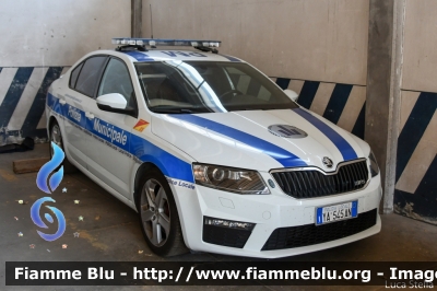 Skoda Octavia IV serie
Polizia Locale Ravenna
Nucleo Pronto Intervento
RAVENNA 05
POLIZIA LOCALE YA 545 AN
Parole chiave: Skoda Octavia_IVserie POLIZIALOCALEYA545AN 