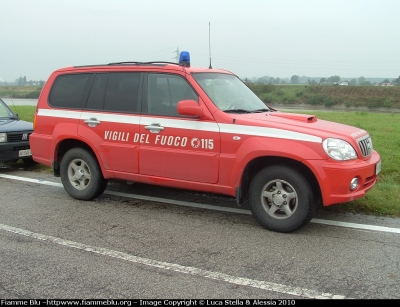 Hyundai Terracan
Vigili del Fuoco
Comando Provinciale di Piacenza
VF 22640
Parole chiave: Hyundai Terracan VF22640