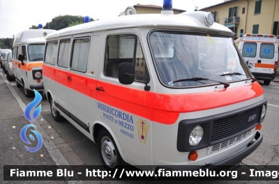 Fiat 238
Misericordia Ponte di Mezzo (FI)
Si ringrazia DA per la concessione della foto
Parole chiave: Fiat 238 Ambulanza