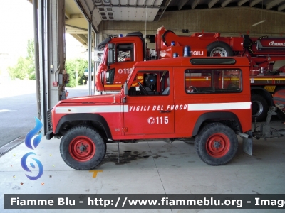 Land Rover Defender 90
Vigili del Fuoco
Comando Provinciale di Ferrara
VF 19537
Parole chiave: Land-Rover Defender_90 VF19537