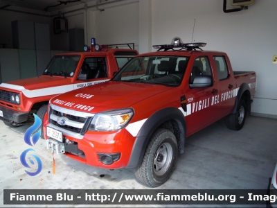 Ford Ranger VII serie
Vigili del Fuoco 
Comando Provinciale di Ferrara
Allestimento Aris
VF 25974
Automezzo in uso al nucleo di Salvamento Acquatico al porto di Marina degli Estensi per la stagione balneare 2011
Parole chiave: Ford Ranger_VIIserie  VF25974