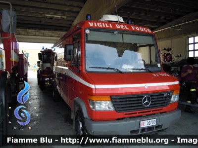 Mercedes-Benz Vario 612D
Vigili del Fuoco
Comando Provinciale di Ferrara
VF 20709
Parole chiave: Mercedes-Benz Vario_612D VF20709