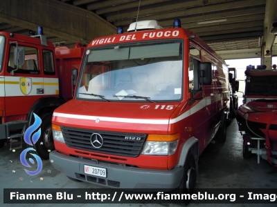 Mercedes-Benz Vario 612D
Vigili del Fuoco
Comando Provinciale di Ferrara
VF 20709
Parole chiave: Mercedes-Benz Vario_612D VF20709