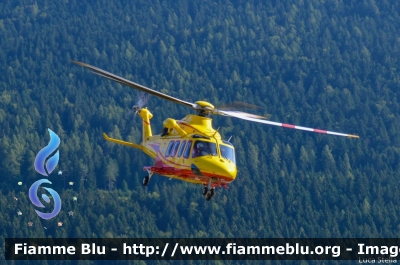 Agusta Westland AW139
Vigili del Fuoco
Corpo Permanente di Trento
Nucleo Elicotteri
I-TNDD
Parole chiave: Agusta-Westland AW139 I-TNDD