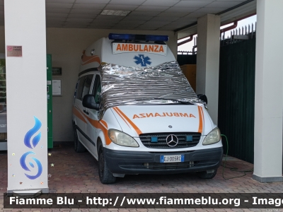 Mercedes-Benz Vito II serie
Parco tematico Gardaland
Squadra Aziendale Emergenze (S.A.E.)
Servizio sanitario
Allestimento Autoform
Parole chiave: Mercedes-Benz Vito_IIserie Ambulanza