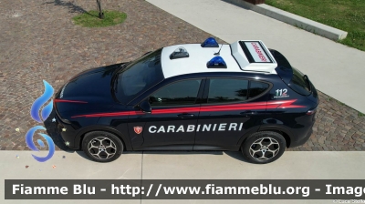 Alfa Romeo Tonale
Carabinieri
Nucleo Operativo Radiomobile
Allestimento FCA
CC EN 892

si ringrazia l'Arma dei Carabinieri
per la disponibilità
Parole chiave: Alfa-Romeo Tonale CCEN892