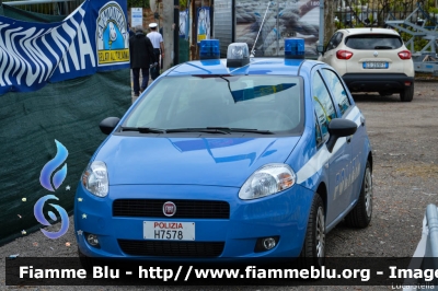 Fiat Grande Punto
Polizia di Stato
Polizia di Frontiera
POLIZIA H7578
Parole chiave: Fiat Grande_Punto POLIZIAH7578