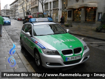 Bmw 320 Touring E91 restyle
Bundesrepublik Deutschland - Germania
Landespolizei 
Bayern - München 
Polizia territoriale della Baviera
- Monaco -
Parole chiave: Bmw 320_Touring_E91_restyle