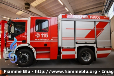 Iveco EuroCargo MaxiCity 180E30 IV serie
Vigili del Fuoco
Comando Provinciale di Brescia
AutoPompaSerbatoio allestimento Magirus
VF 29733
In esposizione al Reas 2019
Parole chiave: Iveco EuroCargo_MaxiCity_180E30_IVserie VF29733 Reas_2019