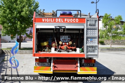 Man LE 10.220 4x4
Vigili del Fuoco
Distretto di Pergine Valsugana
Corpo Volontario di Levico Terme (TN)
AutoBottePompa
Allestimento Piemme
Modulo Sherpa 2500
VF Z64 TN
Parole chiave: Man LE_10.220_4x4 VFZ64TN