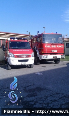 Iveco 180-24
Vigili del Fuoco
Comando Provinciale di Modena
Distaccamento di Finale Emilia (MO)
AutoPompaSerbatoio allestimento Baribbi
VF 15586
Parole chiave: Iveco 180-24 VF15586 Santa_Barbara_2017