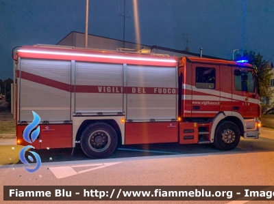 Mercedes-Benz Actros 1841 II serie
Vigili del Fuoco
Comando Provinciale di Bologna
Distaccamento Volontario di Molinella
Allestiemto BAI
VF 23344
Parole chiave: Mercedes-Benz Actros_1841_IIserie VF23344