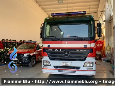 Mercedes-Benz Actros 1841 II serie
Vigili del Fuoco
Comando Provinciale di Bologna
Distaccamento Volontario di Molinella
Allestiemto BAI
VF 23344
Parole chiave: Mercedes-Benz Actros_1841_IIserie VF23344