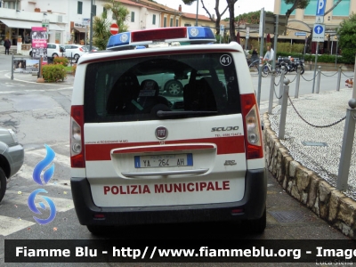 Fiat Scudo IV serie
Polizia Municipale Rosignano Marittimo (LI)
POLIZIA LOCALE YA 264 AH
Parole chiave: Fiat Scudo_IVserie POLIZIALOCALEYA264AH