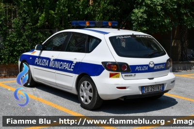 Mazda 3
Polizia Locale Ravenna
RAVENNA A6
Parole chiave: Mazda 3