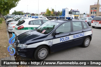 Fiat Stilo II serie
Polizia Locale
Unine dei Comuni Adige Guà
POLIZIA LOCALE YA 856 AC
Parole chiave: Fiat Stilo_IIserie POLIZIALOCALEYA856AC Reas_2013