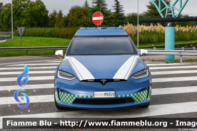 Tesla Model X
Polizia di Stato
Polizia Stradale
in servizio sulla rete CAV
Allestimento All.V.In.
POLIZIA M9359
Parole chiave: Tesla Model_X  POLIZIAM9359 