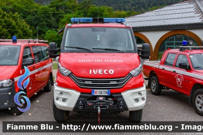 Iveco Daily 4x4 VI serie
Vigili del Fuoco
Unione Distrettuale di Trento
Corpo Volontario di Albiano (TN)
VF 5W1 TN
Parole chiave: Iveco Daily_4x4_VIserie VF5W1TN