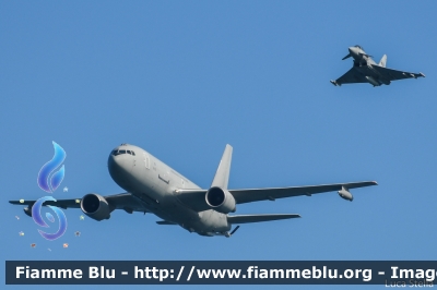 Boeing KC-767A
Aeronautica Militare Italiana
14° Stormo
62228
AM 14-03
Parole chiave: Boeing KC-767A AM14-03 Air_show_2019 Valore_Tricolore_2019