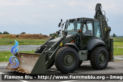 New Holland
Aeronautica Militare Italiana
15° stormo
AM BN 322
Parole chiave: New Holland AMBN322