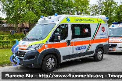 Fiat Ducato X290
Assistenza Pubblica Estense
Ambulanza allestita Vision
APE 4
Parole chiave: Fiat Ducato_X290 Ambulanza Giornata_della_Salute_2016