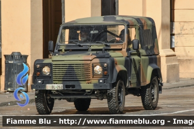 Land-Rover Defender 90
Esercito Italiano
Operazione Strade Sicure
EI BL 262
Parole chiave: Land-Rover Defender 90 EIBL262