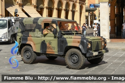 Land-Rover Defender 90
Esercito Italiano
Operazione Strade Sicure
EI BL 262
Parole chiave: Land-Rover Defender 90 EIBL262