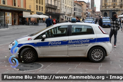 Fiat Punto VI serie
Polizia Locale Bologna
Allestimento Focaccia
Bologna 11
Parole chiave: Fiat Punto_VIserie