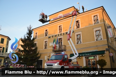 Befana dei Vigili del Fuoco 2016
Vigili del Fuoco
Comando Provinciale di Ferrara
Distaccamento Volontario di Bondeno
Parole chiave: Befana_dei_Vigili_del_Fuoco_2016