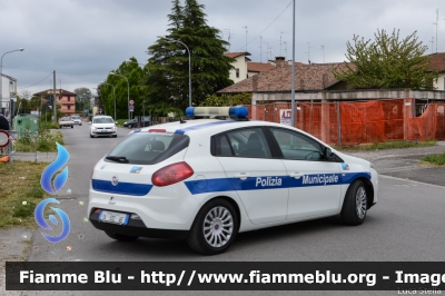 Fiat Nuova Bravo
Polizia Municipale Unione dei Comuni di Ro, Copparo, Jolanda di Savoia, Berra, Formignana, Tresigallo
Parole chiave: Fiat Nuova_Bravo Simultatem_2016