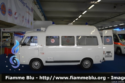 Fiat 238E
Busnago Soccorso MB

Parole chiave: Fiat 238E Ambulanza Reas_2014