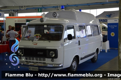 Fiat 238E
Busnago Soccorso MB

Parole chiave: Fiat 238E Ambulanza Reas_2014