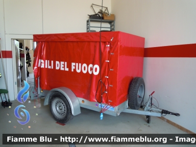 Carrello Rischio Idraulico
Vigili del Fuoco
Comando Provinciale di Ferrara
Distaccamento Volontario di Bondeno
VF R 2775

Si ringrazia tutto il personale per la collaborazione e la cortesia dimostrata
Parole chiave: VFR2775