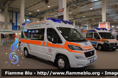 Fiat Ducato X290
Pubblica Assistenza Calolziocorte LC
Allestita EDM
In esposizione al Reas 2015
Parole chiave: Fiat Ducato_X290 Ambulanza Reas_2015